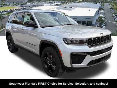 New 2026 Jeep Grand Cherokee Limited w/ Limited Altitude Package AWD/4WD image 2