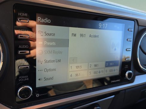 Used 2022 Toyota Tacoma image 25