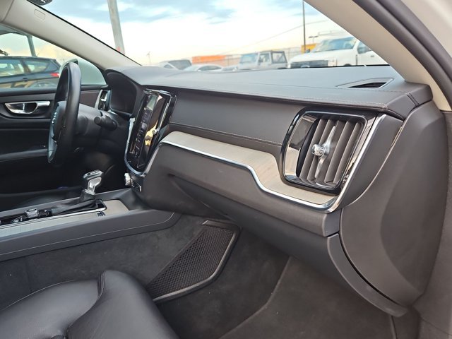 Used 2020 Volvo S60 T5 Inscription FWD image 17
