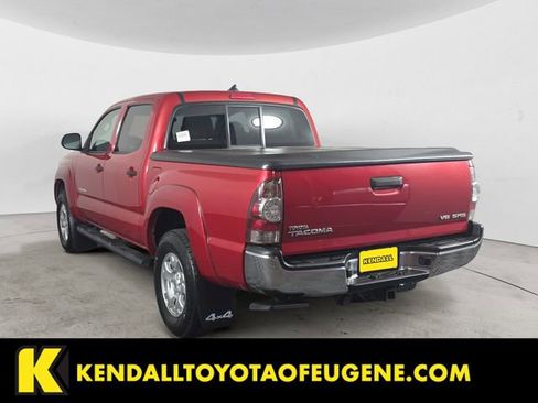 Used 2015 Toyota Tacoma 4x4 Double Cab w/ SR5 Package image 3