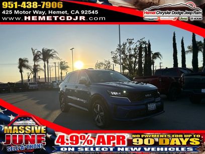 Used 2023 Kia Sorento S w/ Panoramic Sunroof Package
