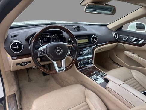 Used 2013 Mercedes-Benz SL 550 image 28