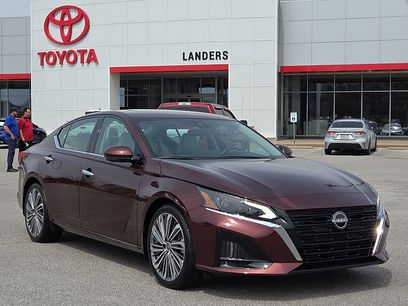 Used 2023 Nissan Altima 2.5 SL