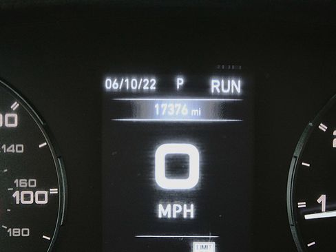 Used 2024 RAM ProMaster 2500 w/ Convenience Group image 21