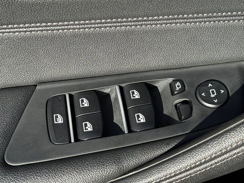 Used 2021 BMW 530i w/ Convenience Package image 11