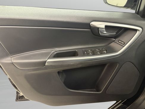 Used 2016 Volvo XC60 T5 Premier FWD image 23
