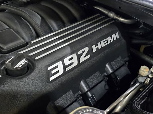 Used 2016 Dodge Challenger SRT w/ Technology Group image 23