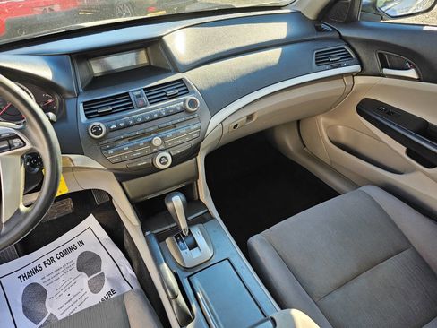 Used 2012 Honda Accord LX image 12