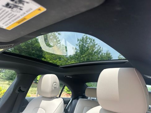 Used 2023 Mercedes-Benz CLA 250 4MATIC image 25