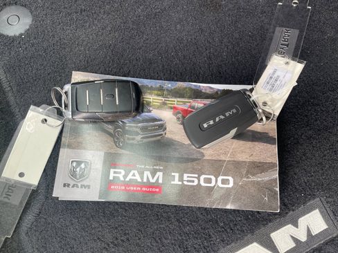 Used 2019 RAM 1500 Big Horn AWD/4WD image 9