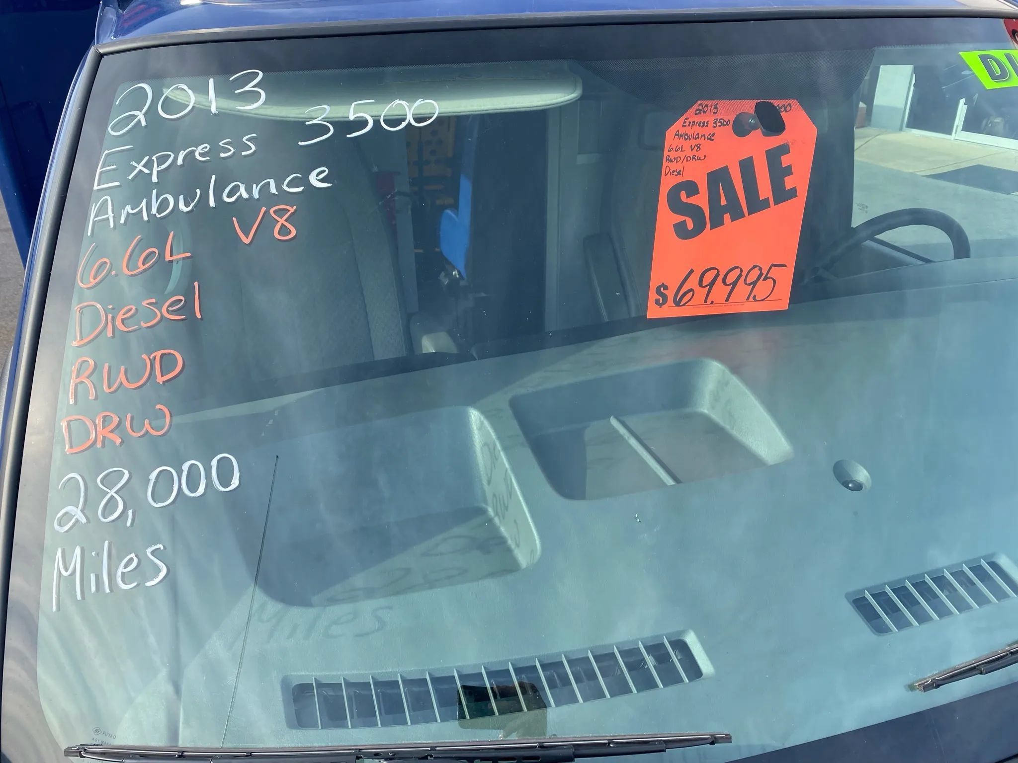 Used 2013 Chevrolet Express 3500 w/ Ambulance Package RWD image 3