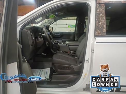 Used 2023 Chevrolet Silverado 1500 Custom Trail Boss w/ Realtree Special Edition image 6