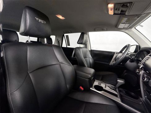 Certified 2022 Toyota 4Runner TRD Sport w/ Technology Package RWD image 40