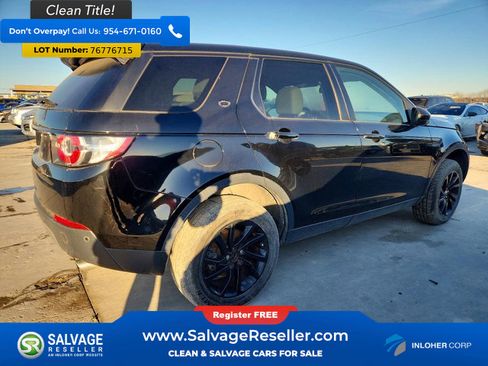 Used 2019 Land Rover Discovery Sport SE AWD/4WD image 4