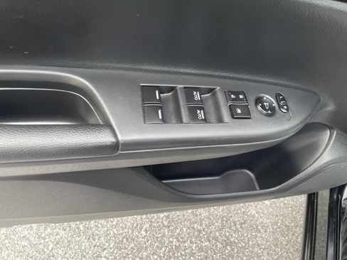 Used 2017 Honda Accord Hybrid Sedan image 12