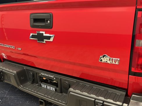 Used 2020 Chevrolet Colorado ZR2 w/ Colorado ZR2 Bison Edition AWD/4WD image 35