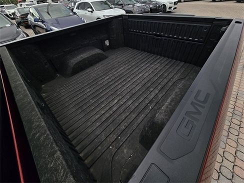 Used 2022 GMC Sierra 1500 Denali w/ Denali Premium Package image 11