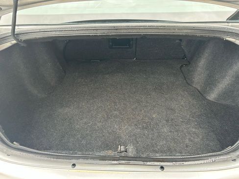 Used 2013 Chrysler 200 LX FWD image 17