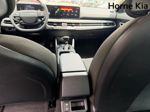 New 2026 Kia K4 FWD image 19