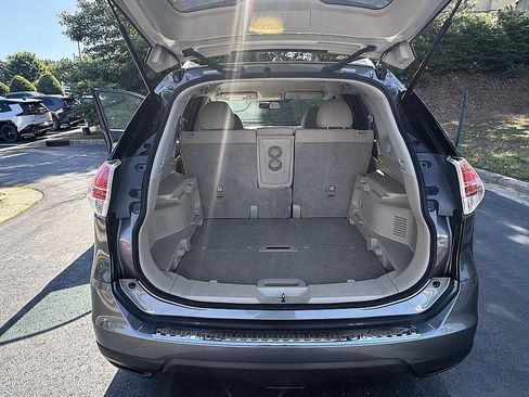 Used 2014 Nissan Rogue SV FWD image 20