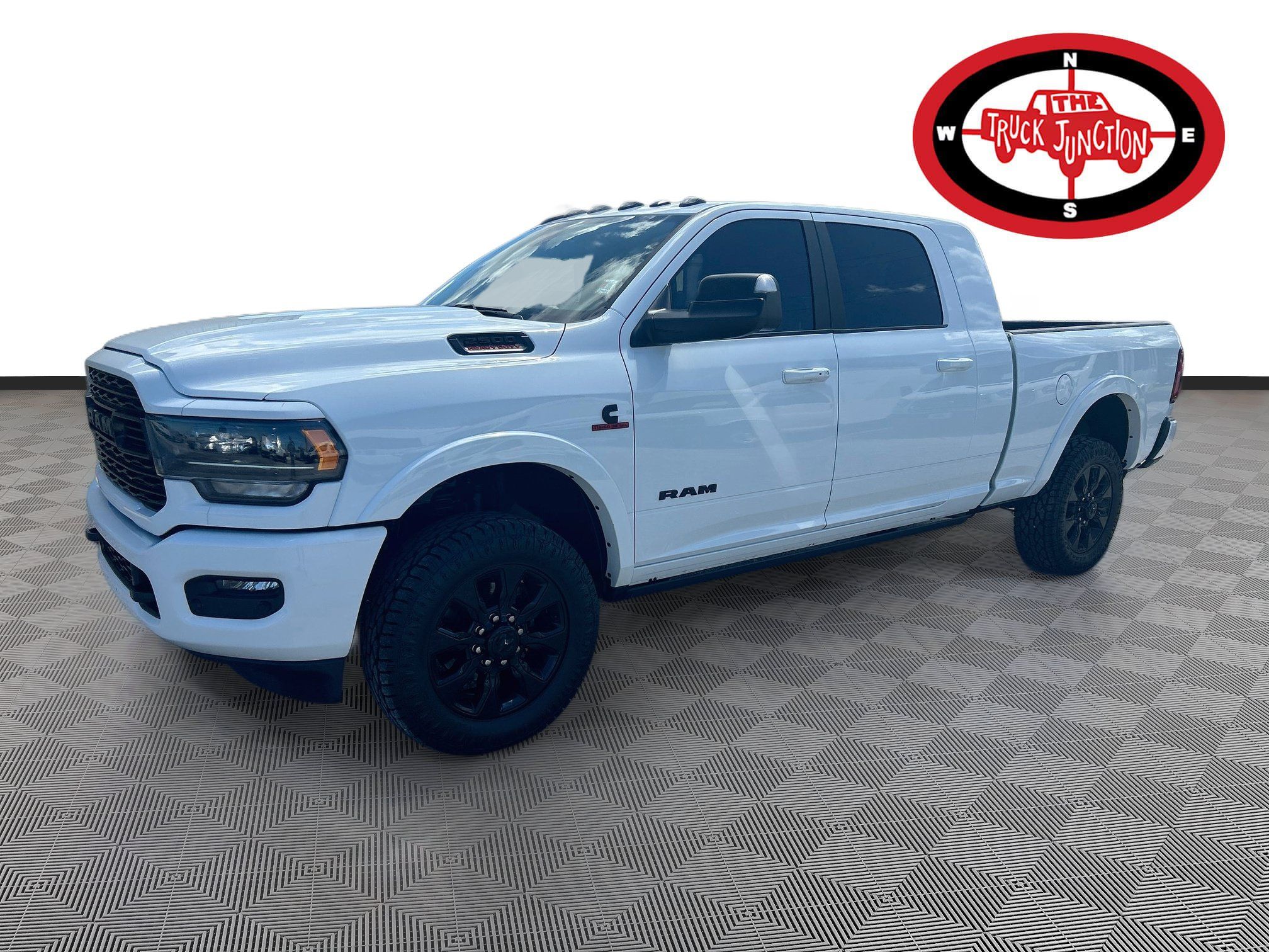 Used 2022 RAM 2500 Limited w/ Night Edition AWD/4WD image 3
