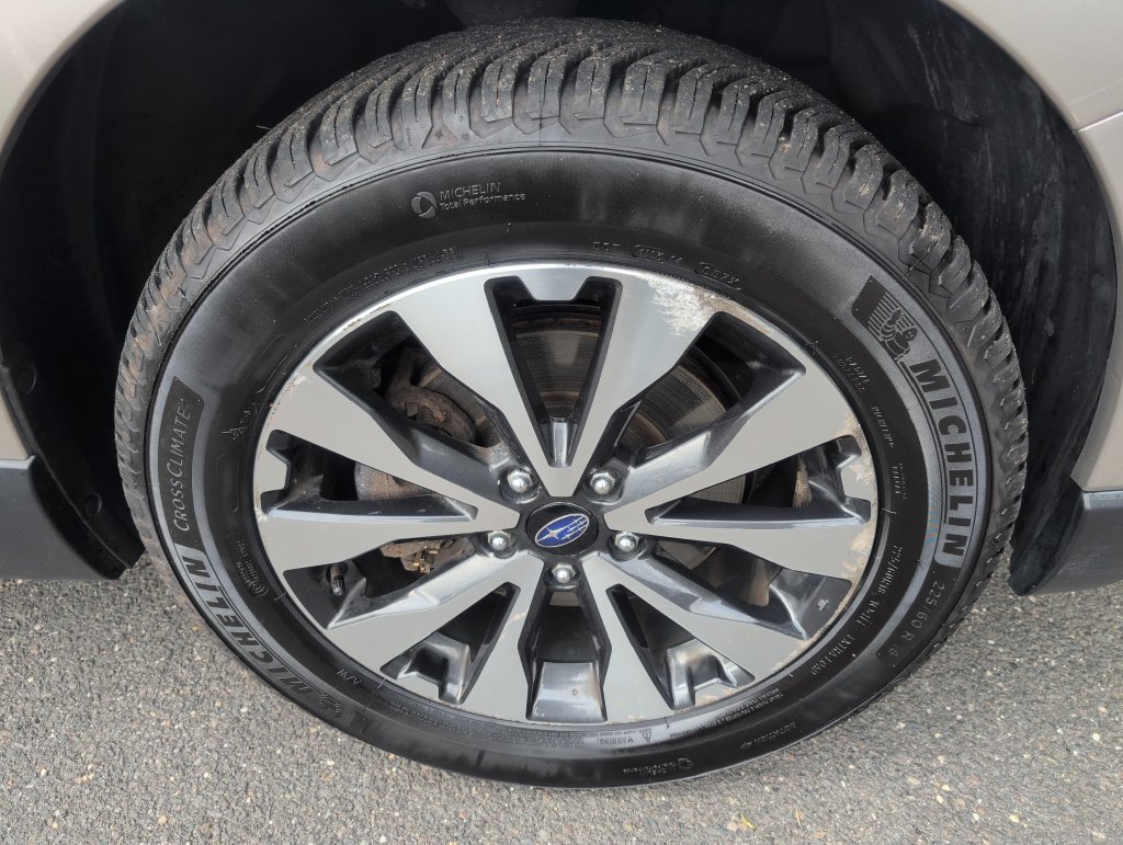 Used 2017 Subaru Outback 2.5i Limited AWD/4WD image 43