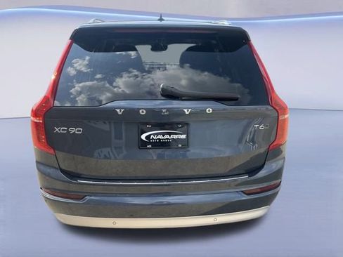Used 2022 Volvo XC90 T6 Momentum w/ Advanced Package image 7