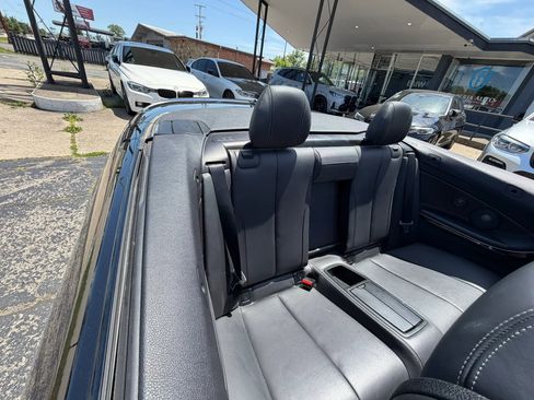 Used 2015 BMW M4 Convertible RWD image 24