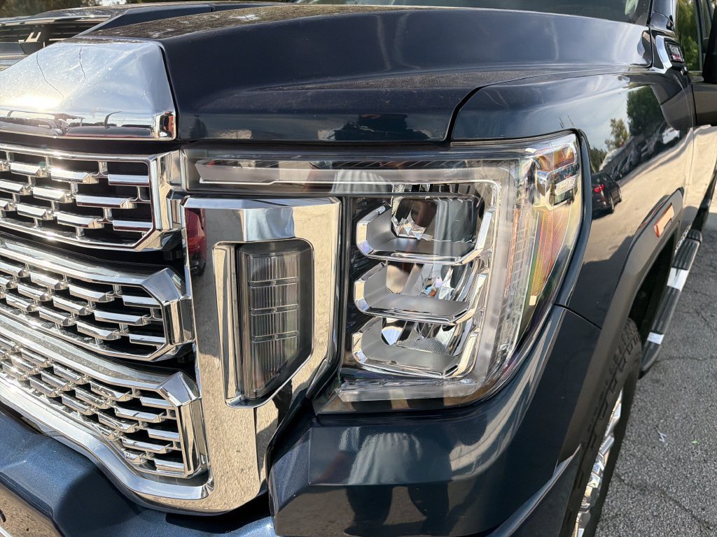 Used 2020 GMC Sierra 2500 Denali w/ Denali Ultimate Package AWD/4WD image 8