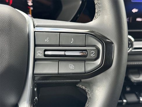 Used 2023 Chevrolet Colorado LT image 34