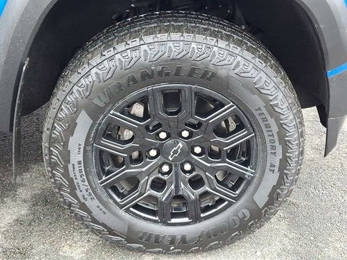 Used 2024 Chevrolet Colorado Trail Boss w/ Advanced Trailering Package image 8