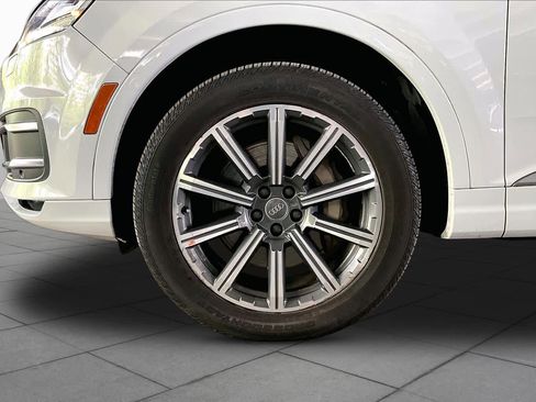 Used 2017 Audi Q7 3.0T Premium Plus image 10