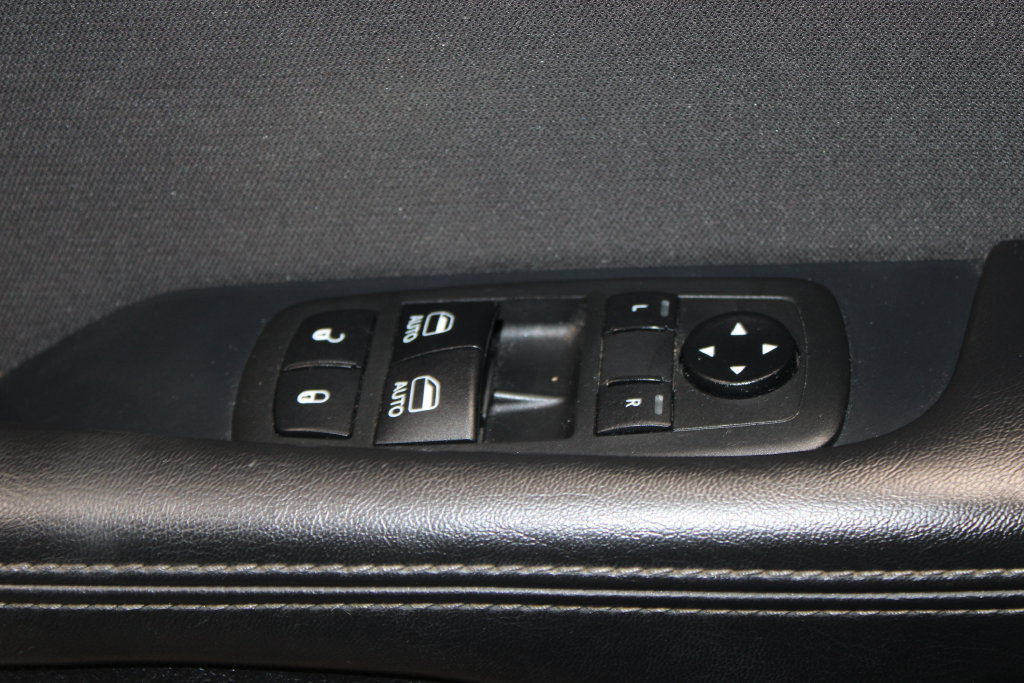 Used 2019 Dodge Challenger R/T RWD image 31