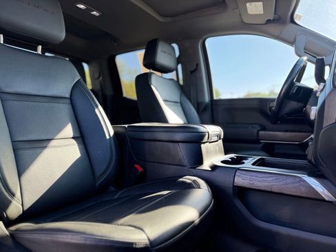 Certified 2022 GMC Sierra 1500 Denali w/ Denali Premium Package AWD/4WD image 12