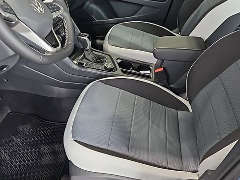 New 2026 Volkswagen Taos S AWD/4WD image 27