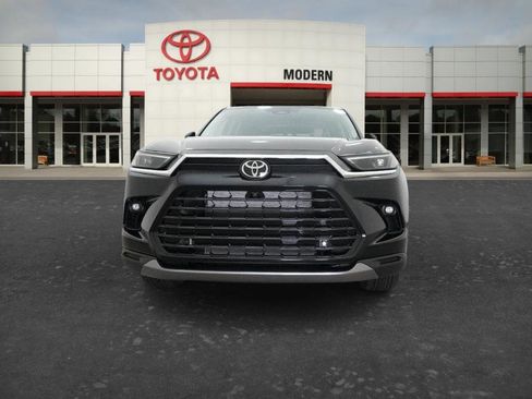 New 2026 Toyota Grand Highlander Platinum AWD/4WD image 4