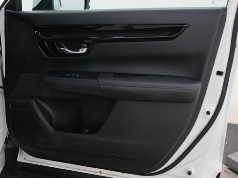 Used 2024 Honda CR-V EX-L image 9