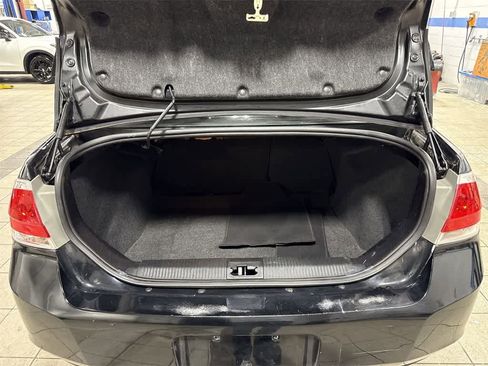 Used 2010 Ford Focus SE image 11