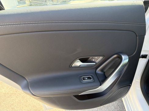 Used 2025 Mercedes-Benz CLA 250 image 8