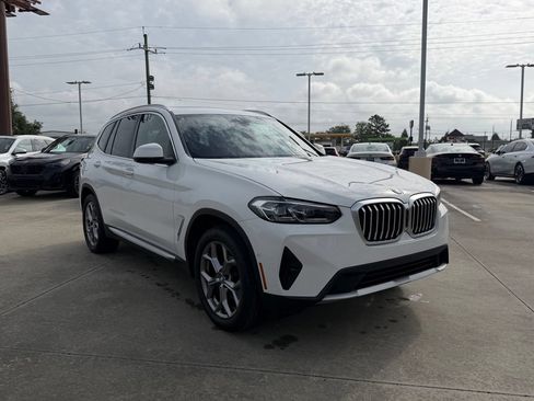 Used 2023 BMW X3 sDrive30i w/ Premium Package RWD image 3
