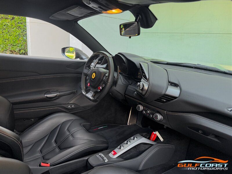 Used 2017 Ferrari 488 GTB RWD image 32