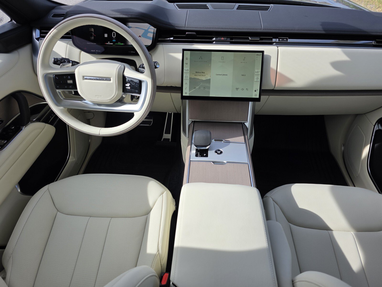 New 2026 Land Rover Range Rover SE AWD/4WD image 4