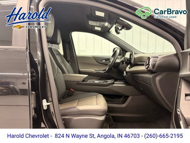 Used 2025 Chevrolet Equinox LT w/ Convenience Package II AWD/4WD image 11