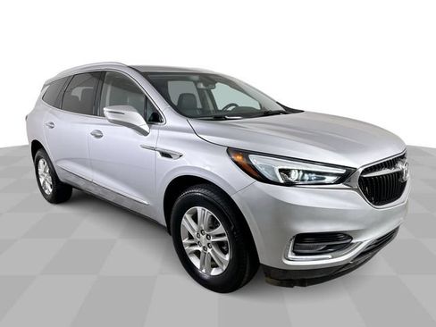 Used 2021 Buick Enclave Essence FWD image 2