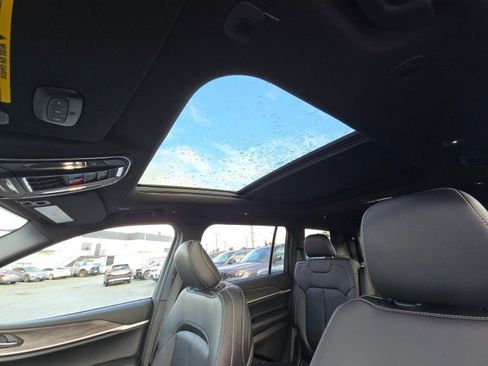 New 2025 Jeep Grand Cherokee L Limited image 25