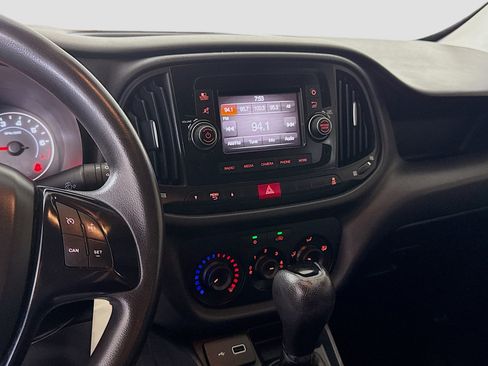 Used 2022 RAM ProMaster City Tradesman FWD image 18