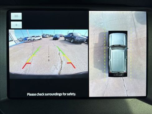 Used 2024 Ford Bronco Badlands image 34