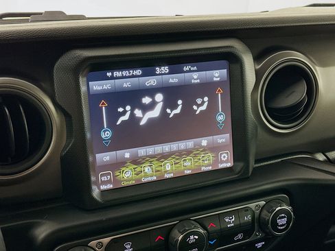 Used 2021 Jeep Wrangler Sport S w/ Sun And Sound Package image 21