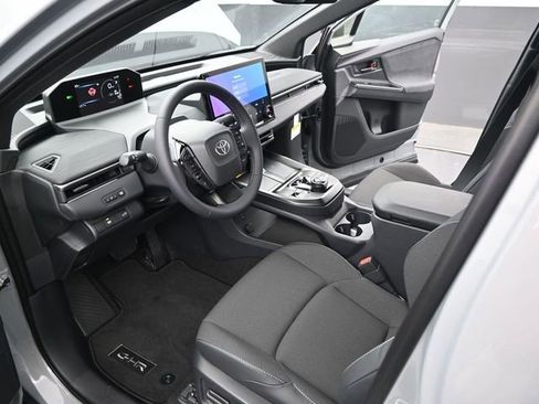 New 2026 Toyota C-HR image 4