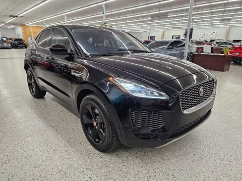 Used 2020 Jaguar E-PACE SE image 3